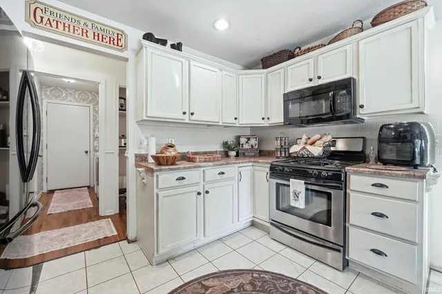 $325,000 | 10409 Cherry Creek Road, Fort Wayne, IN 46818