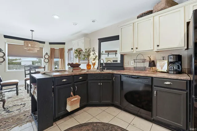 $325,000 | 10409 Cherry Creek Road, Fort Wayne, IN 46818