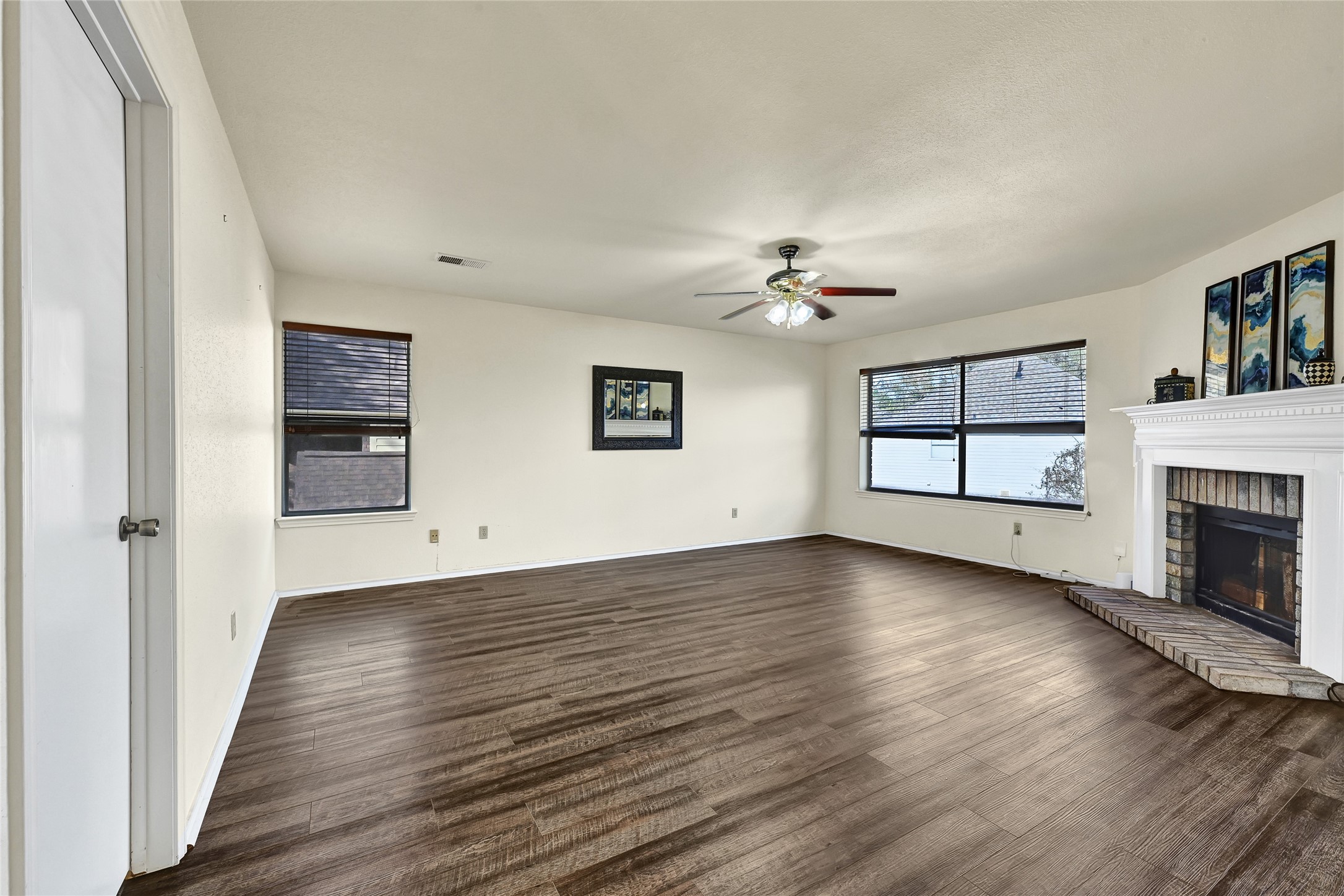 5910 Rolff Lane Houston, TX 77084 - Photo 7 of 50 Welcoming interior entry with staircase feature and an open flow into the main living areas.