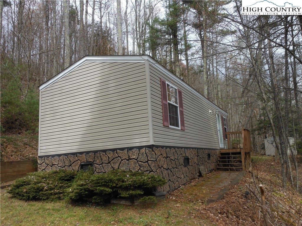 283 Ben Laurel Way Boone, NC 28607 - Photo 4 of 23