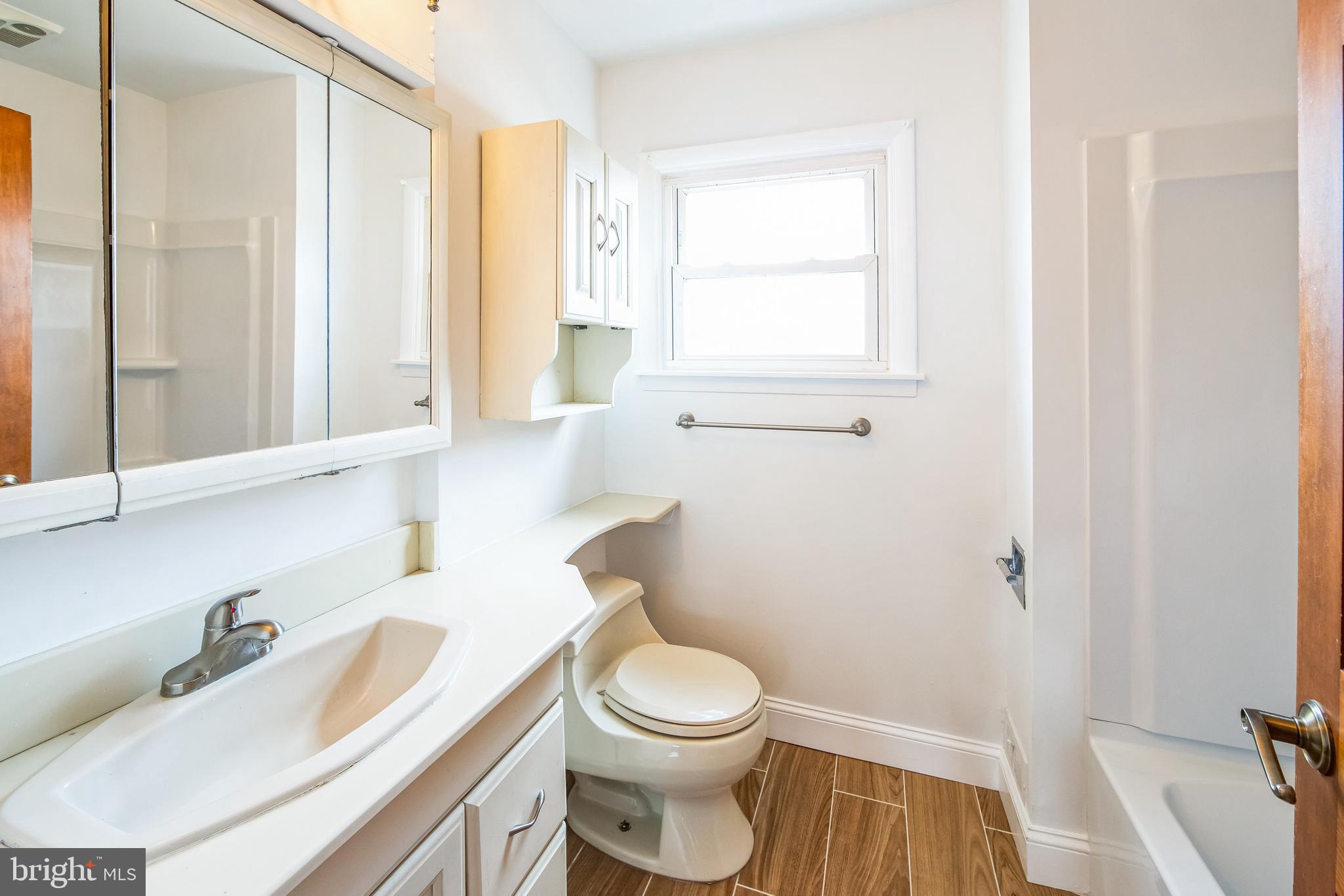 318 Poplar Road Warminster, PA 18974 - Photo 17 of 41 Lower Level 1/2 Bath