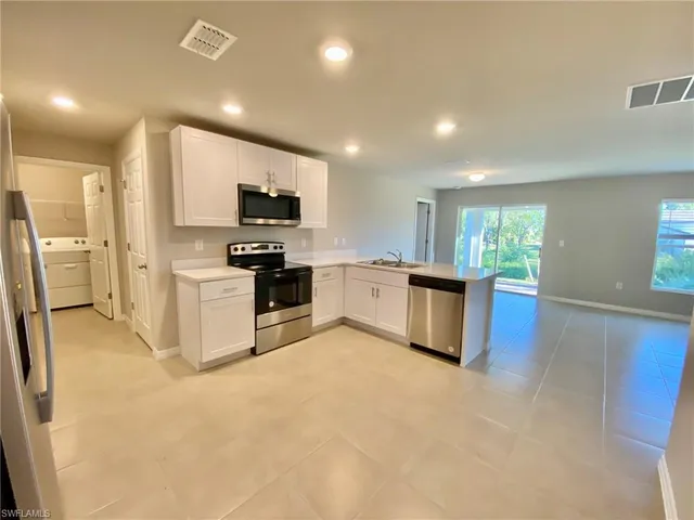 $2,800 | 19033 Bartow Boulevard, Fort Myers, FL 33967