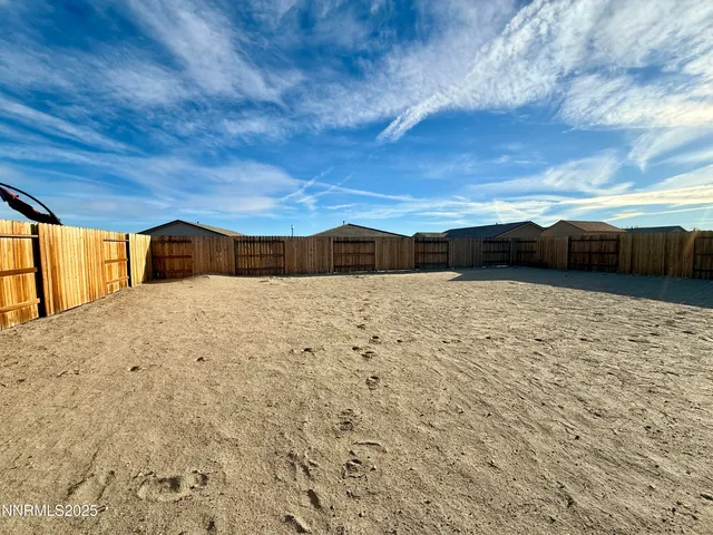 $2,490 | 1154 Alder Drive, Fallon, NV 89406