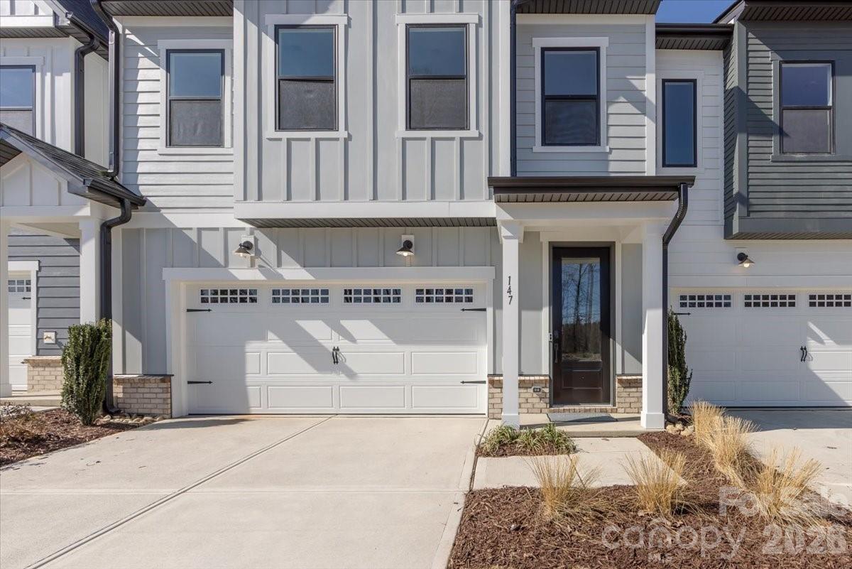 147 Landy Street Fort Mill, SC 29715 - Photo 2 of 34