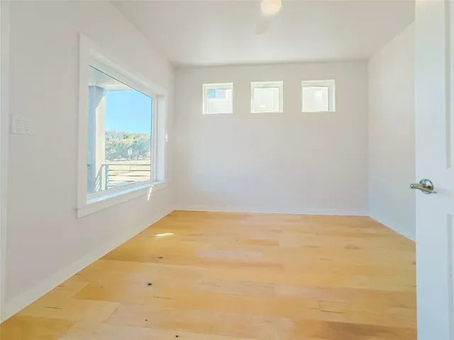 a view of empty room with window
