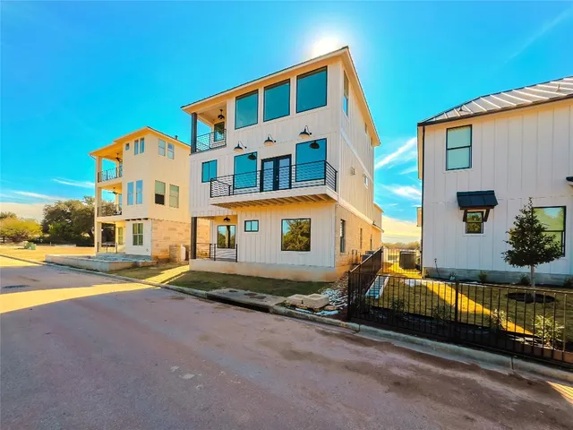 $490,000 | 25808 Case Lane, Unit 20, Spicewood, TX 78669