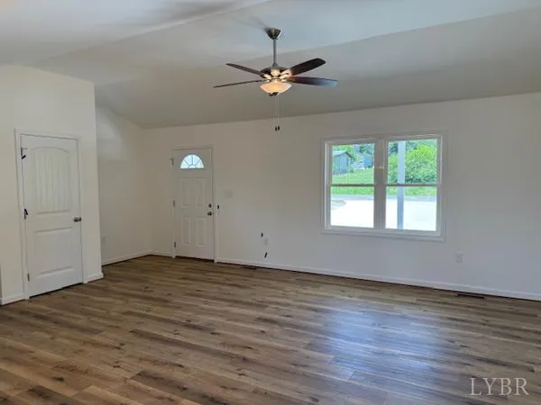 $267,500 | 166 Plant Drive, Appomattox, VA 24522