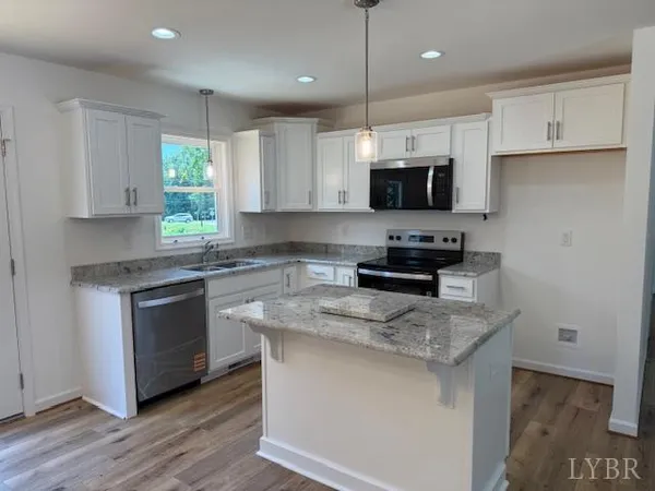 $267,500 | 166 Plant Drive, Appomattox, VA 24522