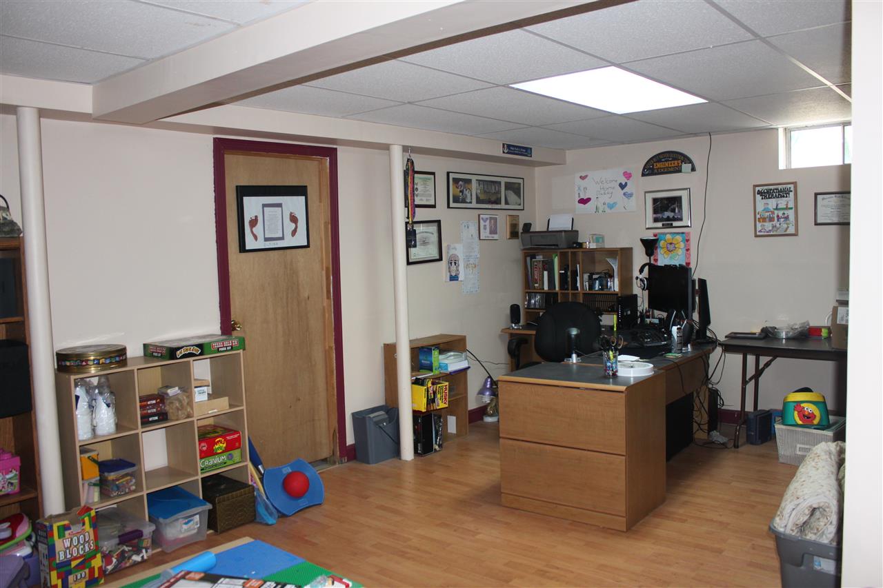 14 Phillip Road, Unit R Derry, NH 03038 - Photo 18 of 25