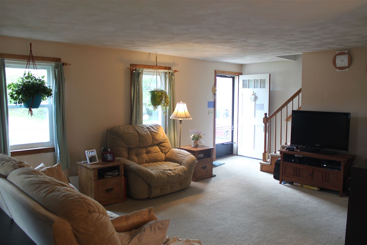 14 Phillip Road, Unit R Derry, NH 03038 - Photo 9 of 25