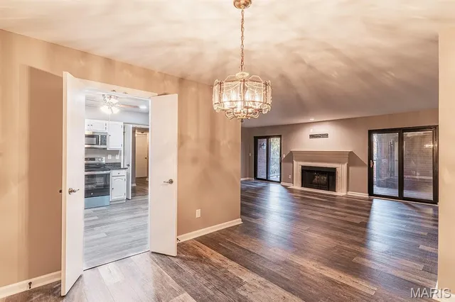 $265,000 | 590 Sarah Lane, Unit 208, Creve Coeur, MO 63141