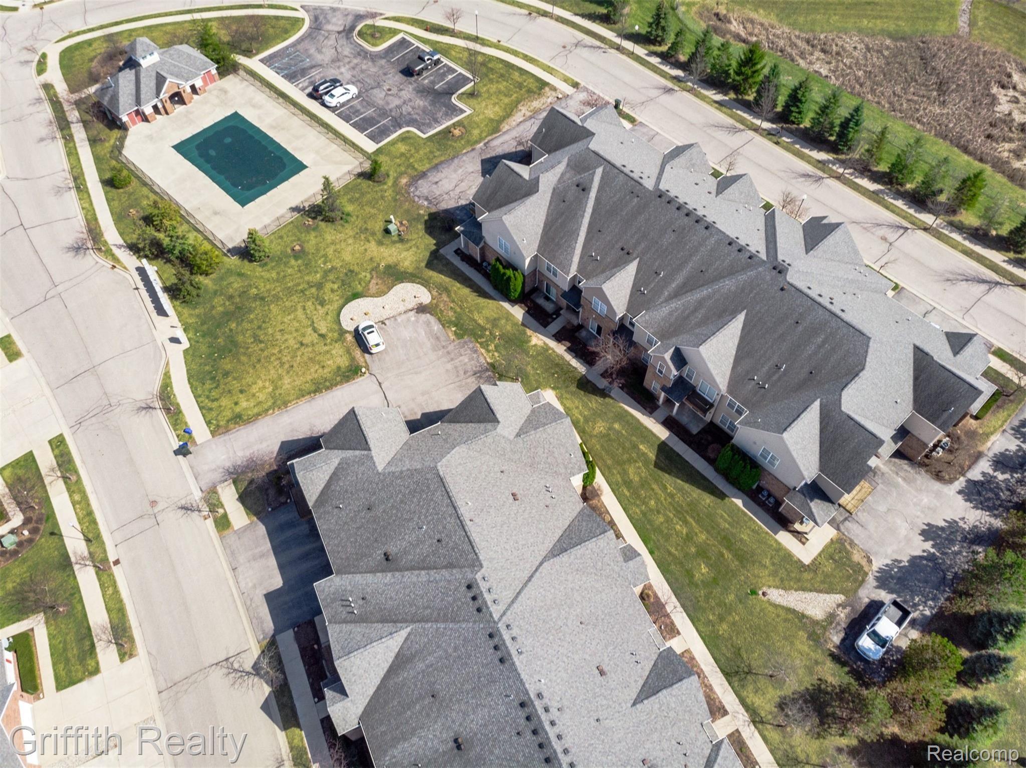 10282 Crossview Trail Howell, MI 48855 - Photo 19 of 25 10282 Crossview Trail-22.jpg