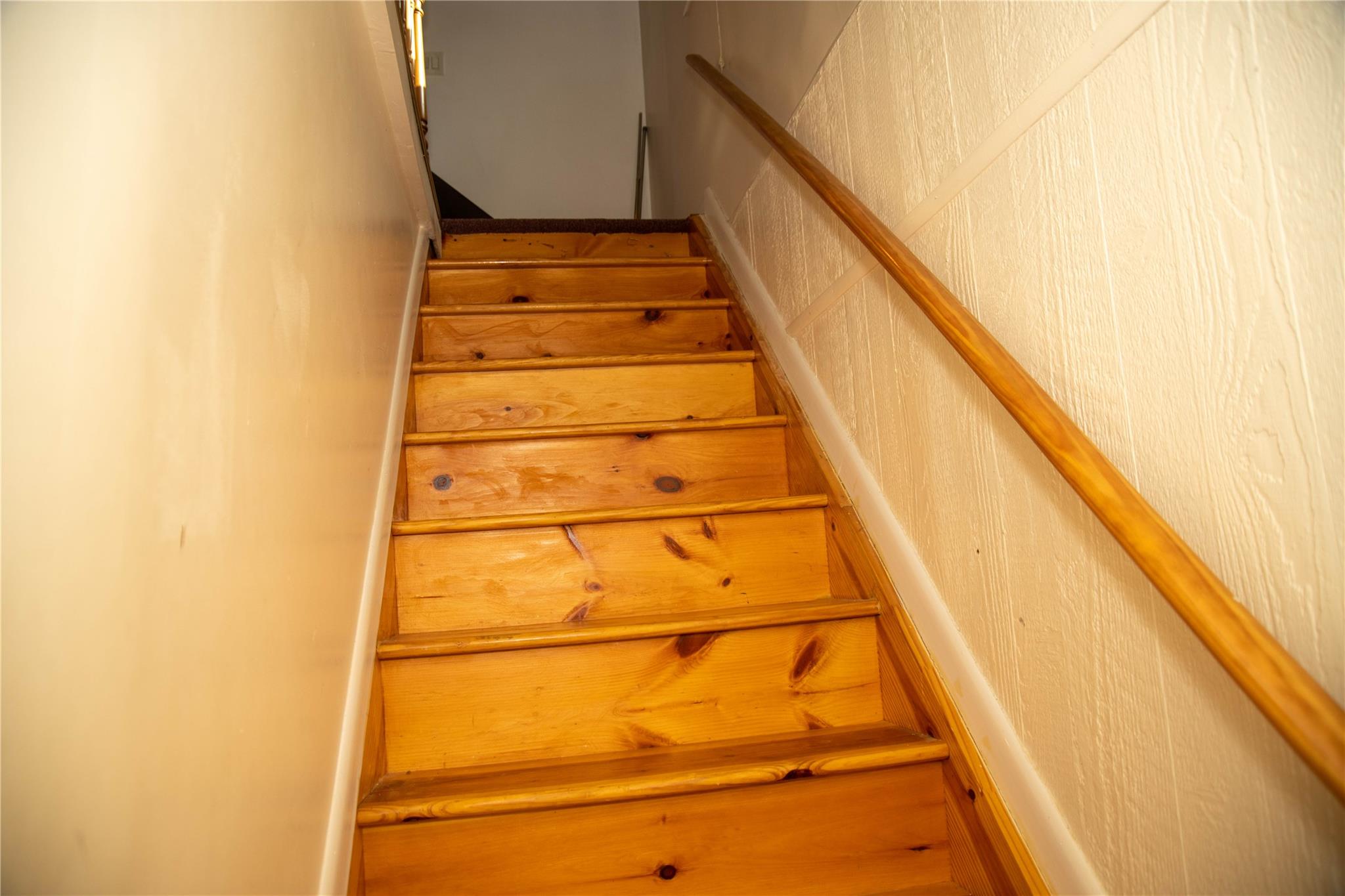 135-40 Alwick Road Queens, NY 11420 - Photo 28 of 38 a view of an entryway