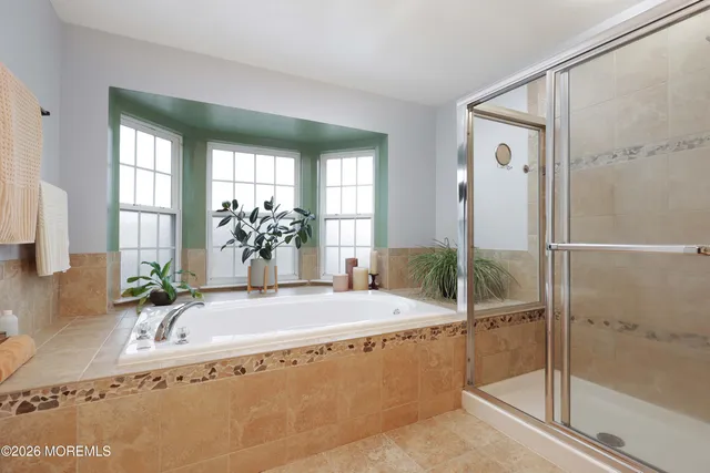 $1,100,000 | 14 Emily Road, Manalapan, NJ 07726