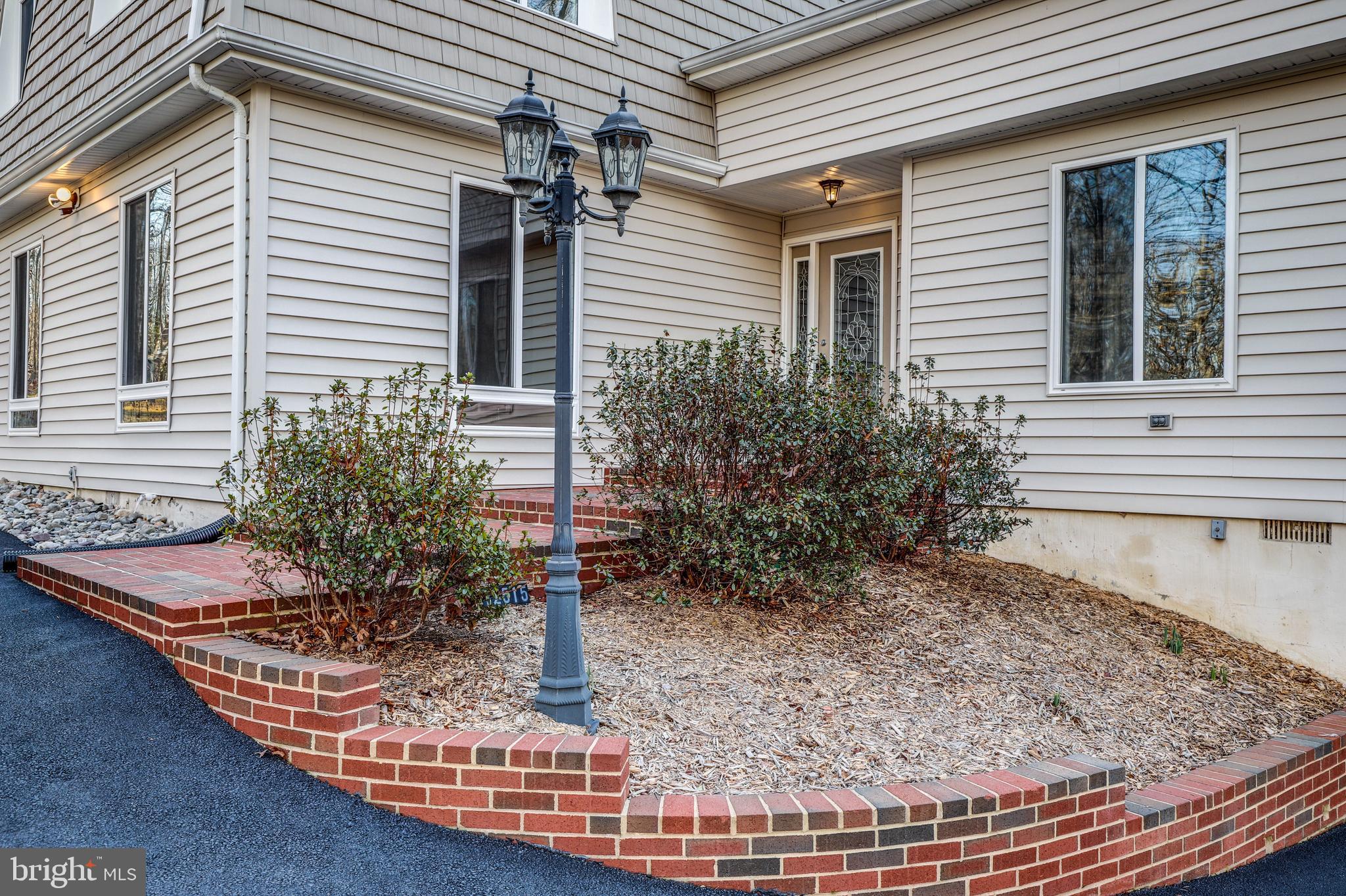 12515 Purcell Road Manassas, VA 20112 - Photo 7 of 53 Gallery Image 7