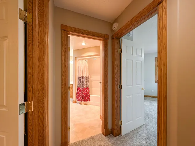 $999,900 | 106 50th Avenue East, West Fargo, ND 58078