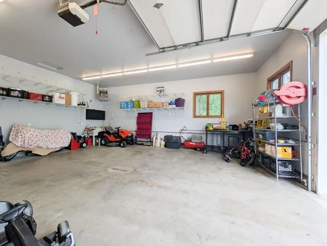 $994,900 | 106 50th Avenue East, West Fargo, ND 58078