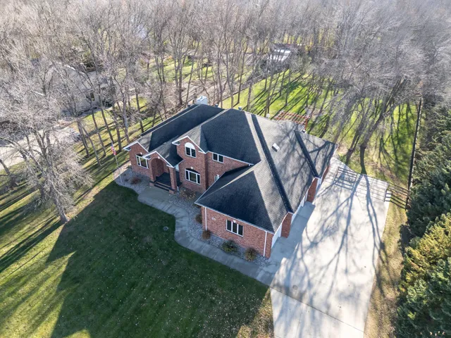 $994,900 | 106 50th Avenue East, West Fargo, ND 58078