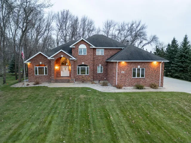 $994,900 | 106 50th Avenue East, West Fargo, ND 58078