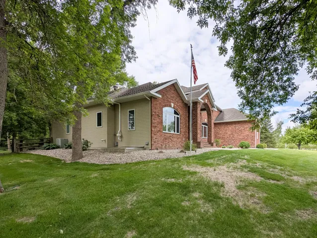 $994,900 | 106 50th Avenue East, West Fargo, ND 58078