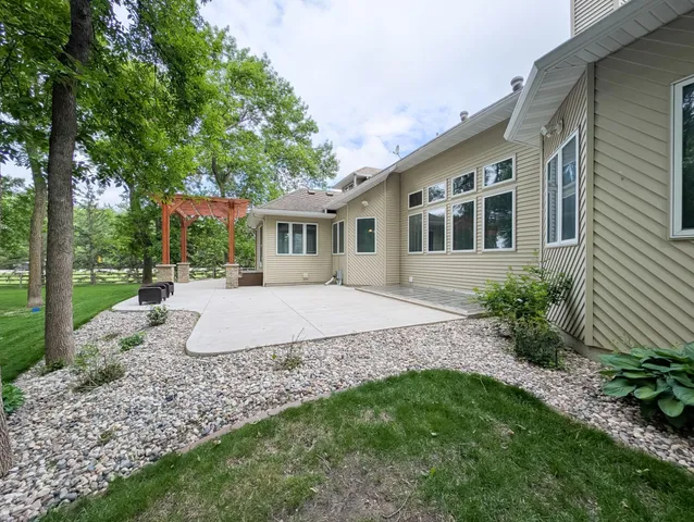 $994,900 | 106 50th Avenue East, West Fargo, ND 58078