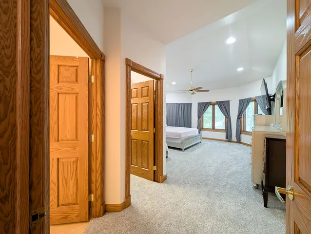 $999,900 | 106 50th Avenue East, West Fargo, ND 58078