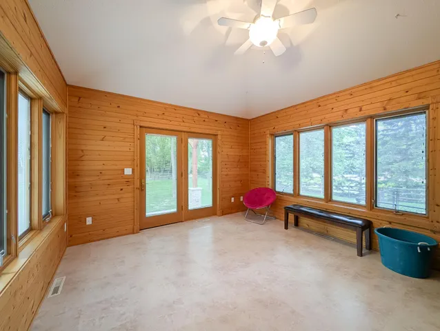 $994,900 | 106 50th Avenue East, West Fargo, ND 58078