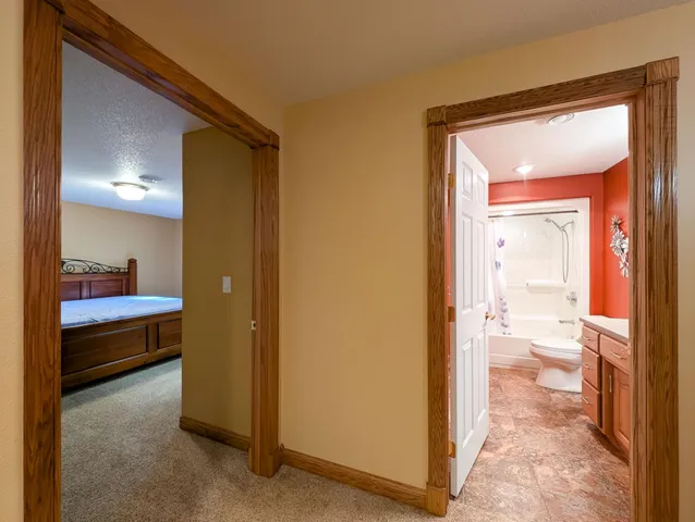 $999,900 | 106 50th Avenue East, West Fargo, ND 58078