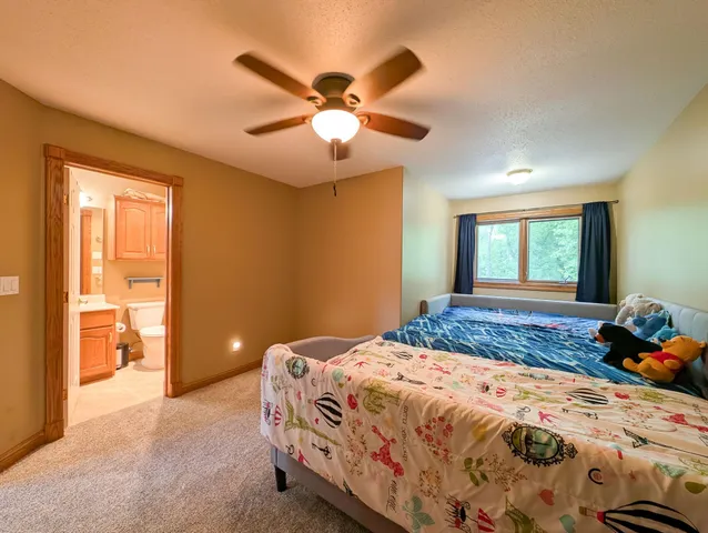 $994,900 | 106 50th Avenue East, West Fargo, ND 58078