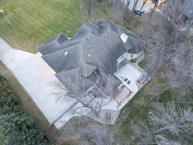 $994,900 | 106 50th Avenue East, West Fargo, ND 58078