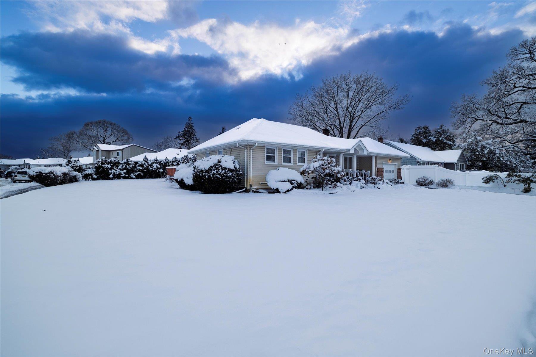 2934 Kinloch Road Wantagh, NY 11793 - Photo 24 of 30 View of front of home