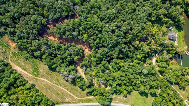 $1,200,000 | 3 Lakeside Drive, Six Mile, SC 29682