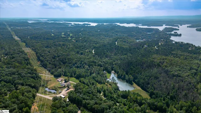 $1,200,000 | 3 Lakeside Drive, Six Mile, SC 29682