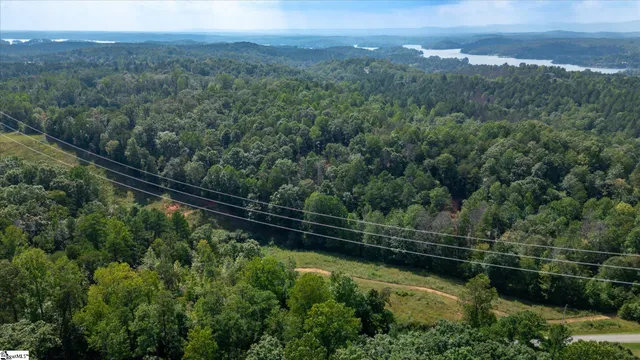 $1,200,000 | 3 Lakeside Drive, Six Mile, SC 29682