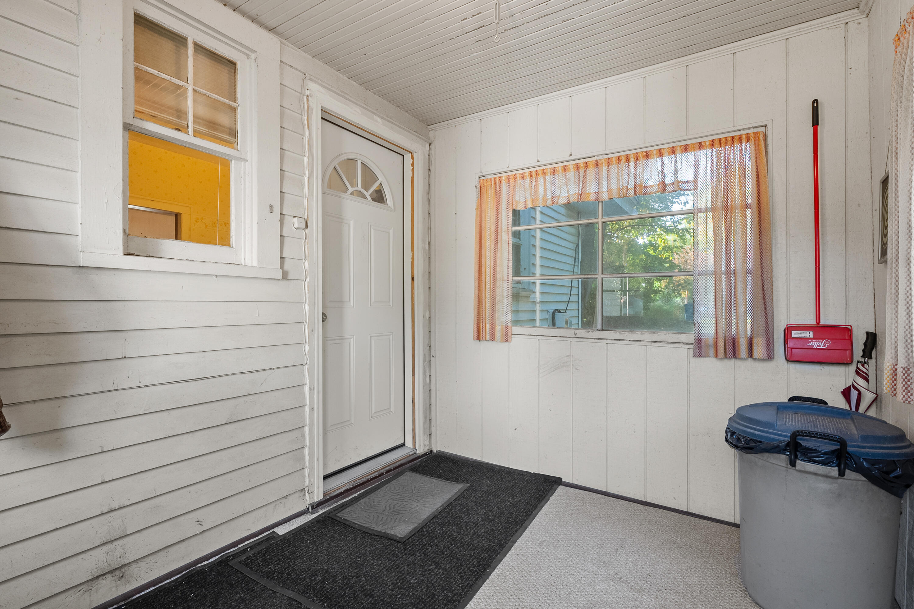 736 South Grove Street Delton, MI 49046 - Photo 14 of 30 Grove St S 736 Delton 49046-14