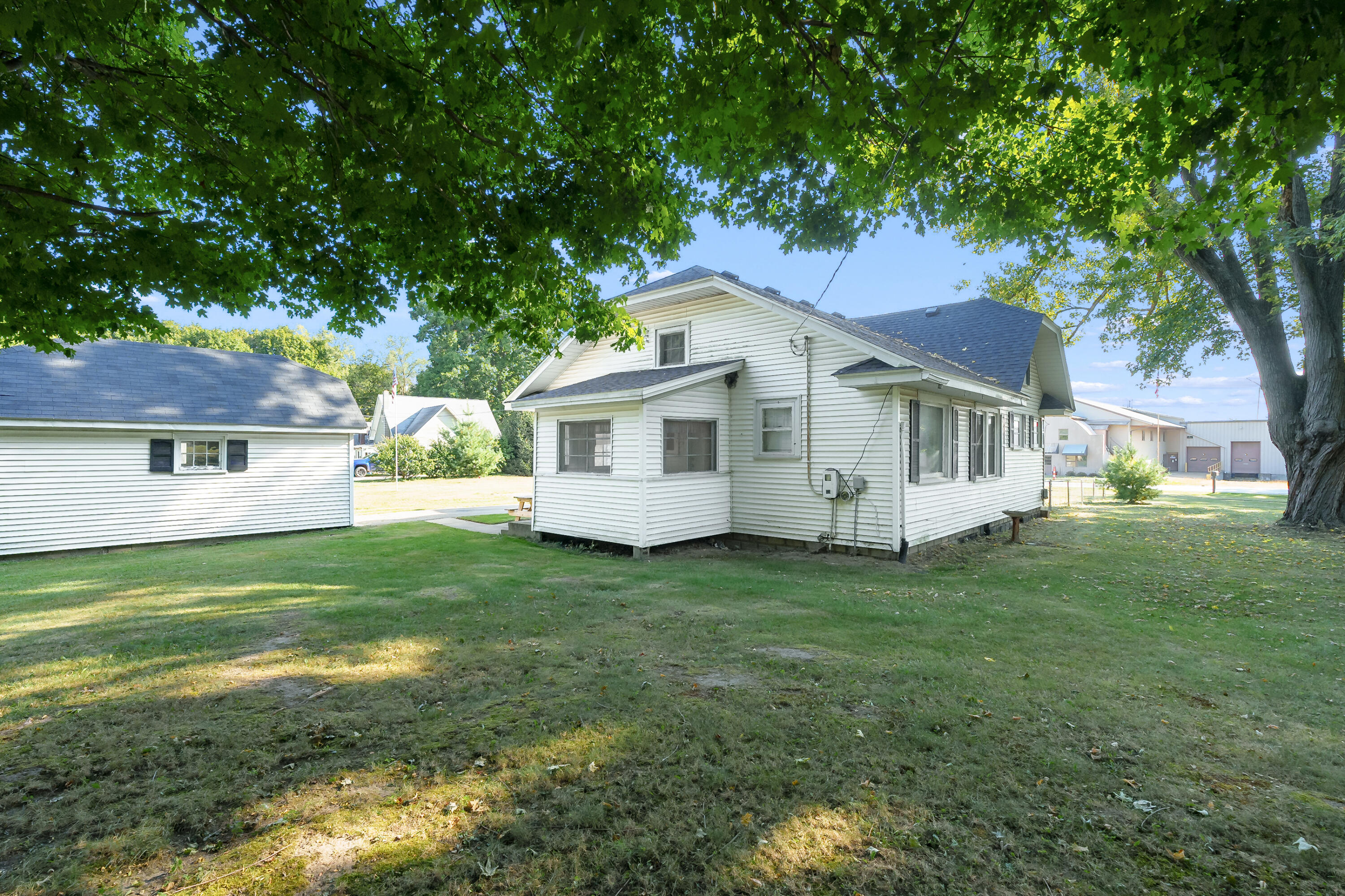 736 South Grove Street Delton, MI 49046 - Photo 28 of 30 Grove St S 736 Delton 49046-29