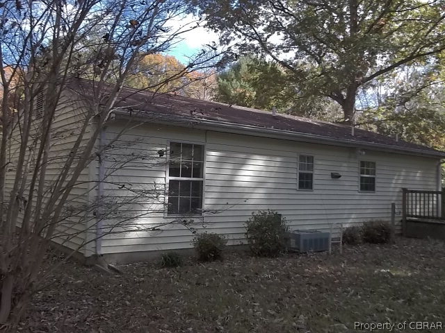 8752 Marlfield Road Gloucester, VA 23061 - Photo 14 of 17