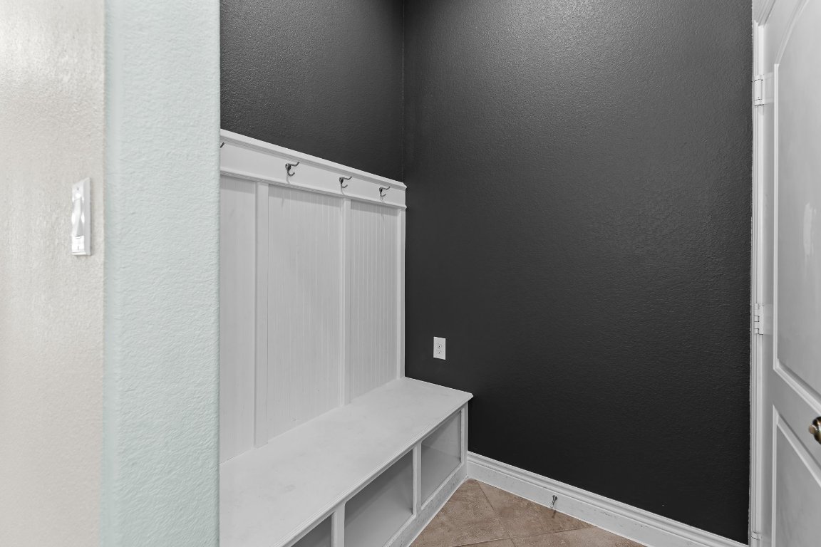 217 Serrano Street Georgetown, TX 78628 - Photo 5 of 27 a view of bathroom