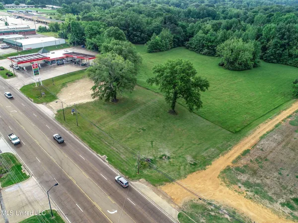 $625,000 | 624 278th, Batesville, MS 38606