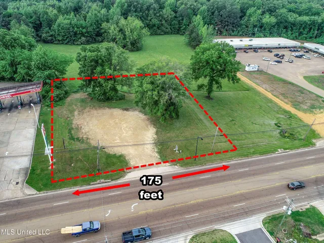 $750,000 | 624 278th, Batesville, MS 38606