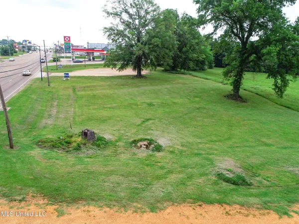 $625,000 | 624 278th, Batesville, MS 38606