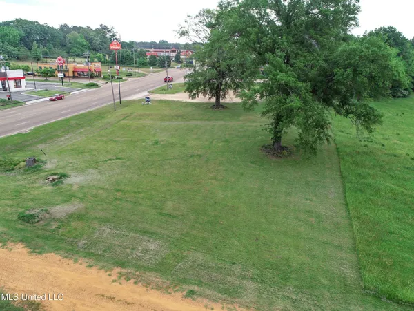 $625,000 | 624 278th, Batesville, MS 38606