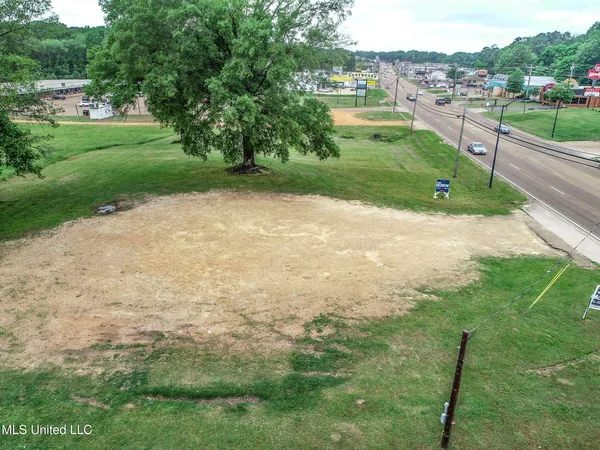 $625,000 | 624 278th, Batesville, MS 38606
