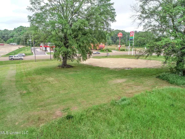 $625,000 | 624 278th, Batesville, MS 38606