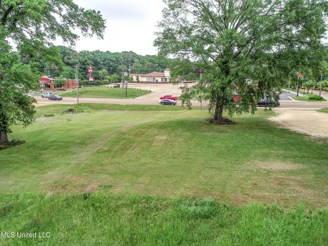 $750,000 | 624 278th, Batesville, MS 38606
