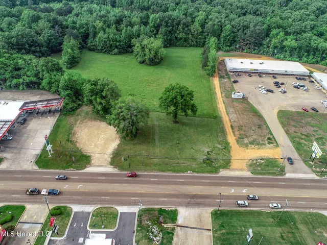 $750,000 | 624 278th, Batesville, MS 38606