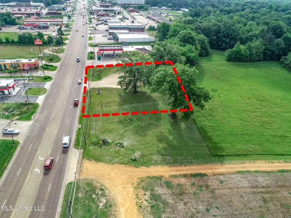 $625,000 | 624 278th, Batesville, MS 38606