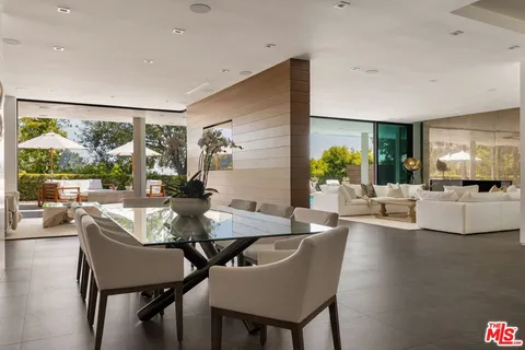 $8,495,000 | 9108 Alanda Place, Beverly Hills, CA 90210