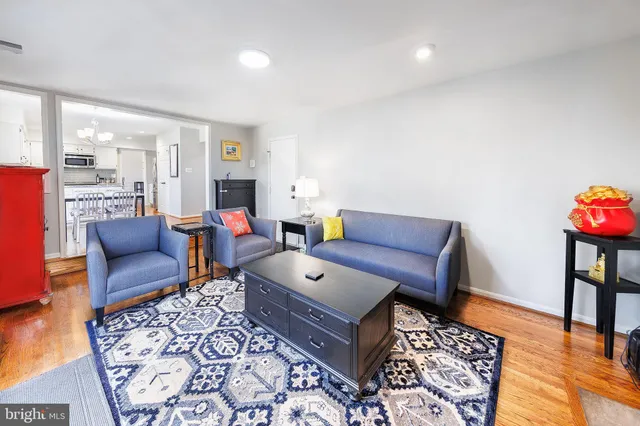 $6,500 | 980 Old Holly Drive, Great Falls, VA 22066