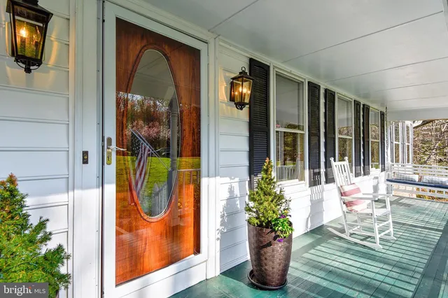 $6,500 | 980 Old Holly Drive, Great Falls, VA 22066